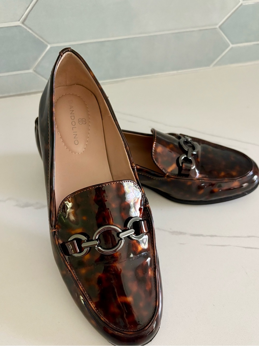 Bandolino Lehain Tortoiseshell Patent Leather Bit Loafers Size 6.5